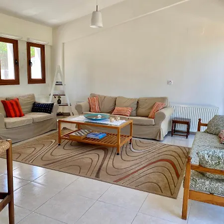 Demelida In Tsada, Paphos Villa *