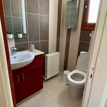 Demelida In Tsada, Paphos *