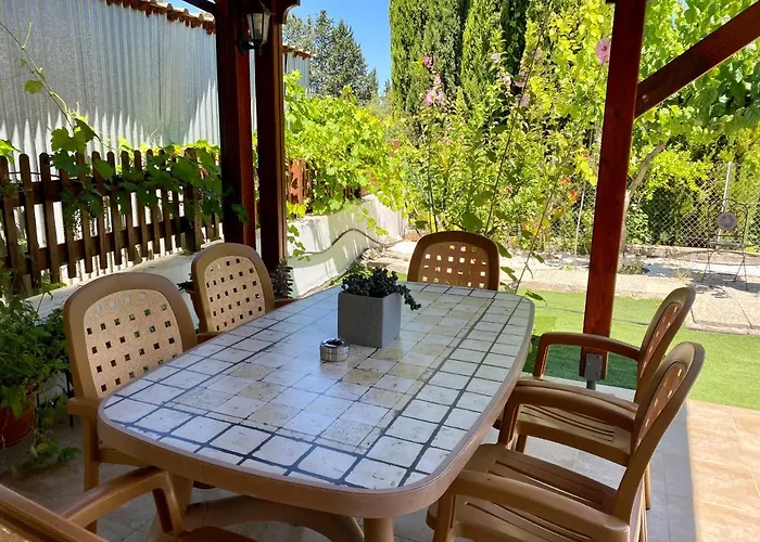 Demelida In Tsada, Paphos Villa *