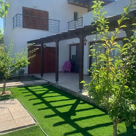 Demelida In Tsada, Paphos Villa *