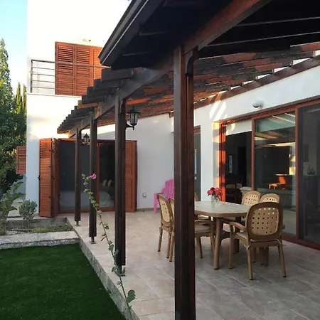 Demelida In Tsada, Paphos Villa