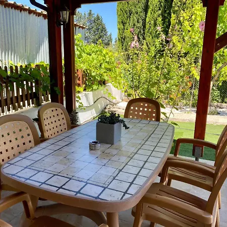 Demelida In Tsada, Paphos Villa *