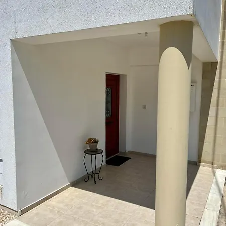 Demelida In Tsada, Paphos Villa *