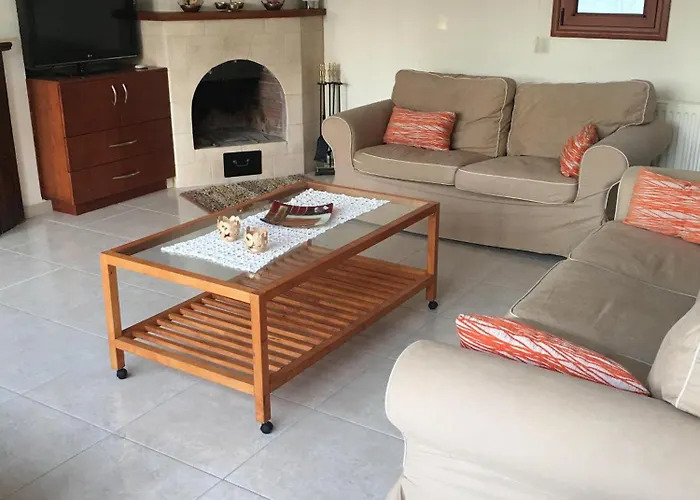 Demelida In Tsada, Paphos Villa *