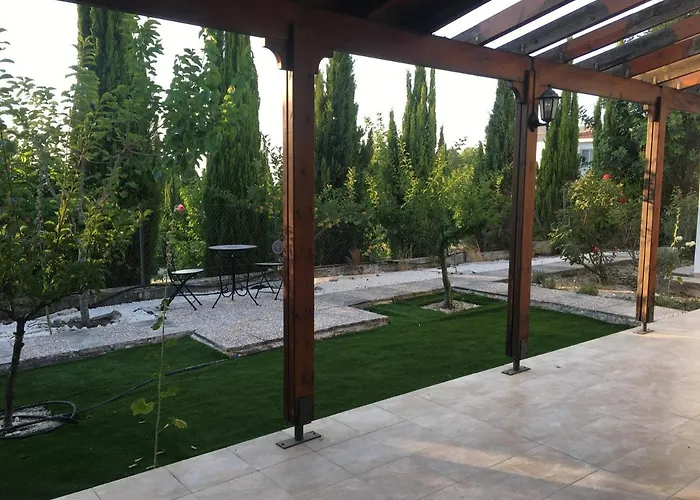 Demelida In Tsada, Paphos Villa