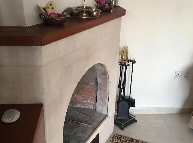 Demelida In Tsada, Paphos Willa