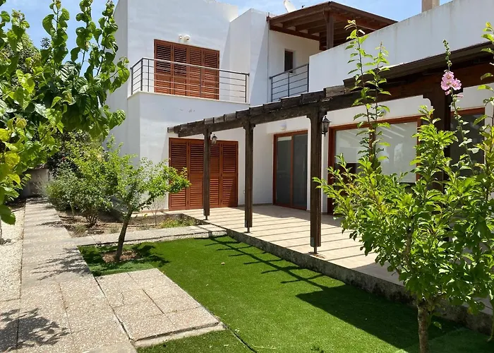 Demelida In Tsada, Paphos Willa