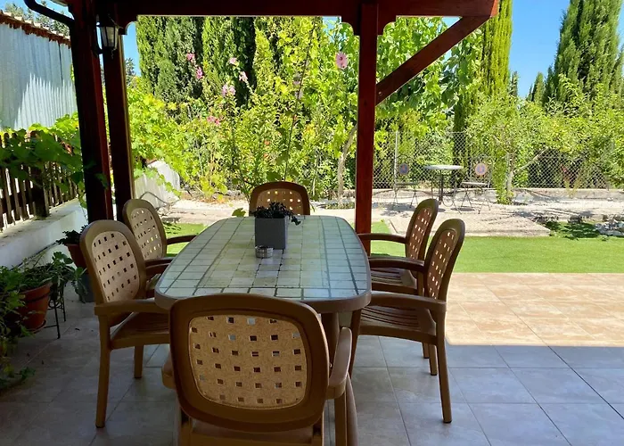 Demelida In Tsada, Paphos * Tsadha